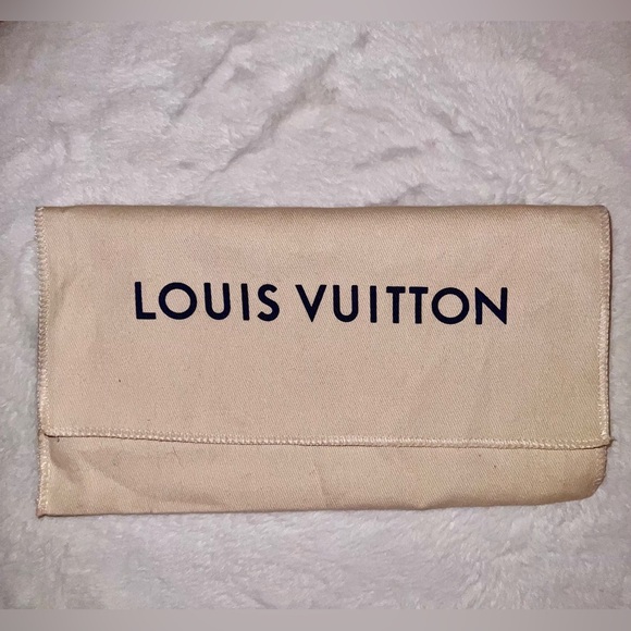 Black Louis Vuitton Epi Wallet - Picture 9 of 10